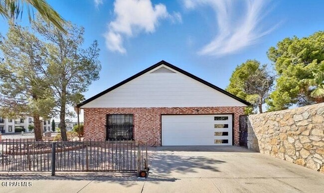 Foto del edificio - 2153 Trawood Dr