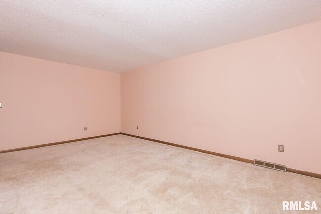 Foto del edificio - 3835 Prairie Ln