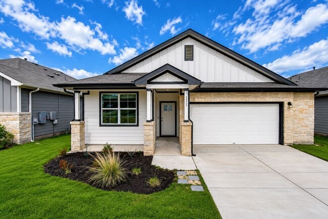 Building Photo - 131 Big Sandy Creek Dr