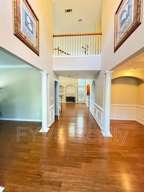 Building Photo - 585 Gran Heritage Way