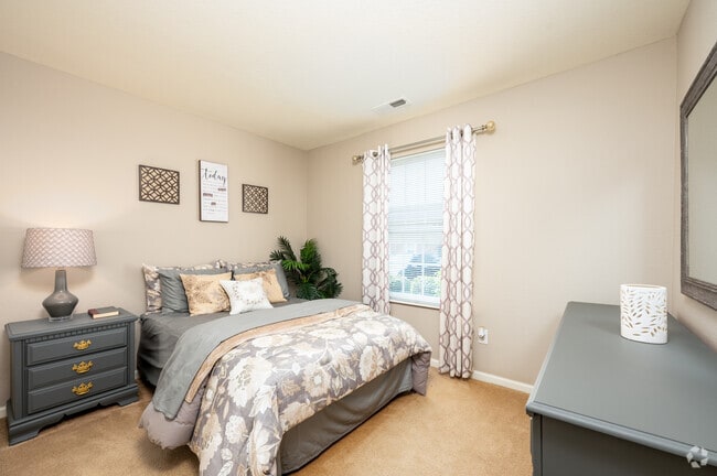 1BR, 1BA - 601SF - Bedroom - Arbor Lakes Apartments