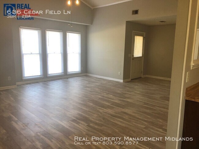 Building Photo - 636 Cedar Field Ln