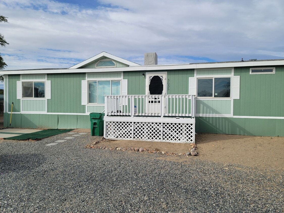 3635 Cypress St, Silver Springs, NV 89429 House Rental in Silver