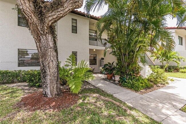 Building Photo - 21559 Cypress Hammock Dr