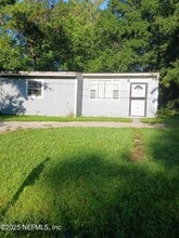 Building Photo - 5718 Hollyhock Rd