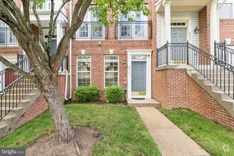 Building Photo - 2415 Rainswood Ln