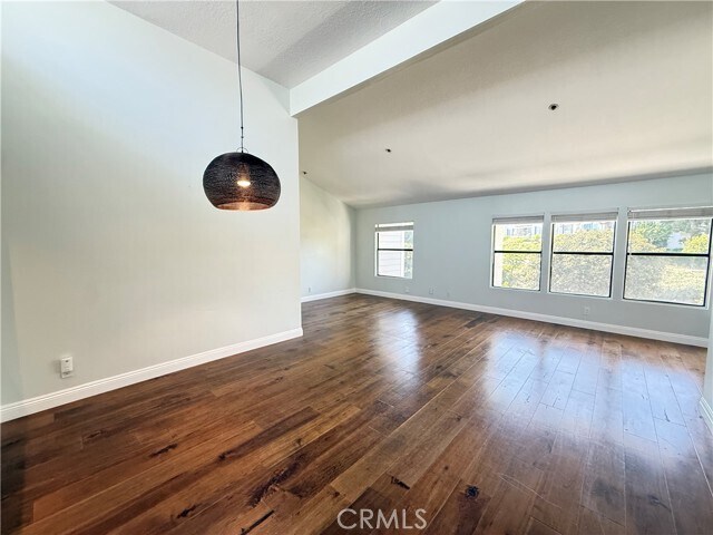Foto del edificio - 260 Cagney Ln