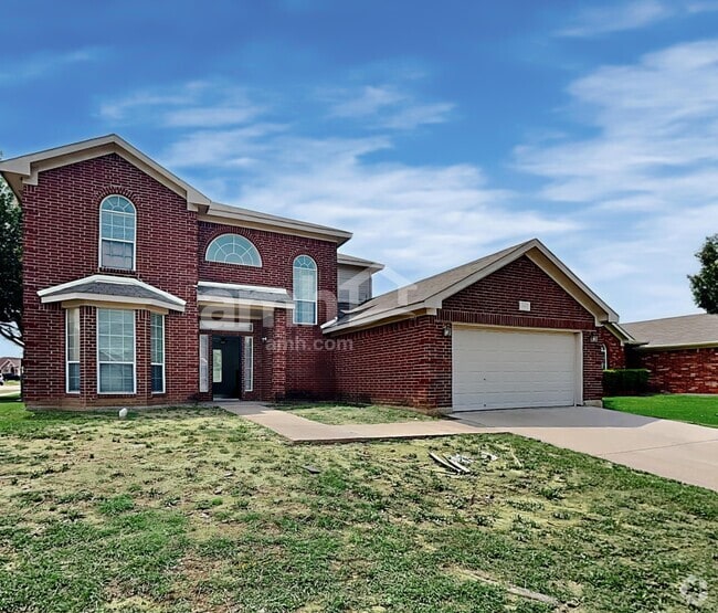 Building Photo - 1801 Wolf Creek Dr