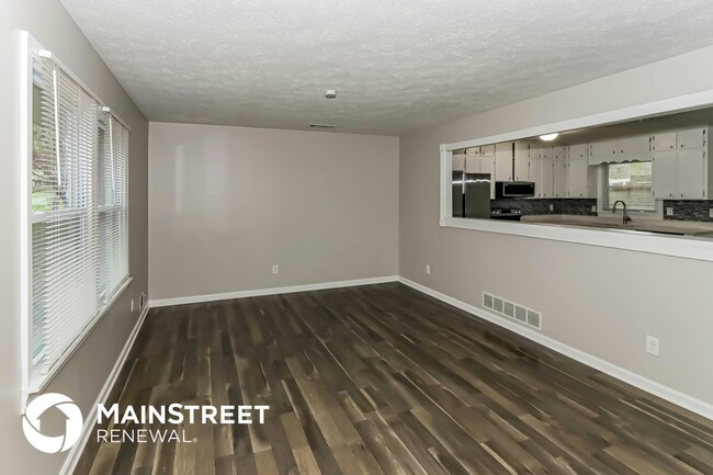 Foto del edificio - 6702 Londonderry Dr