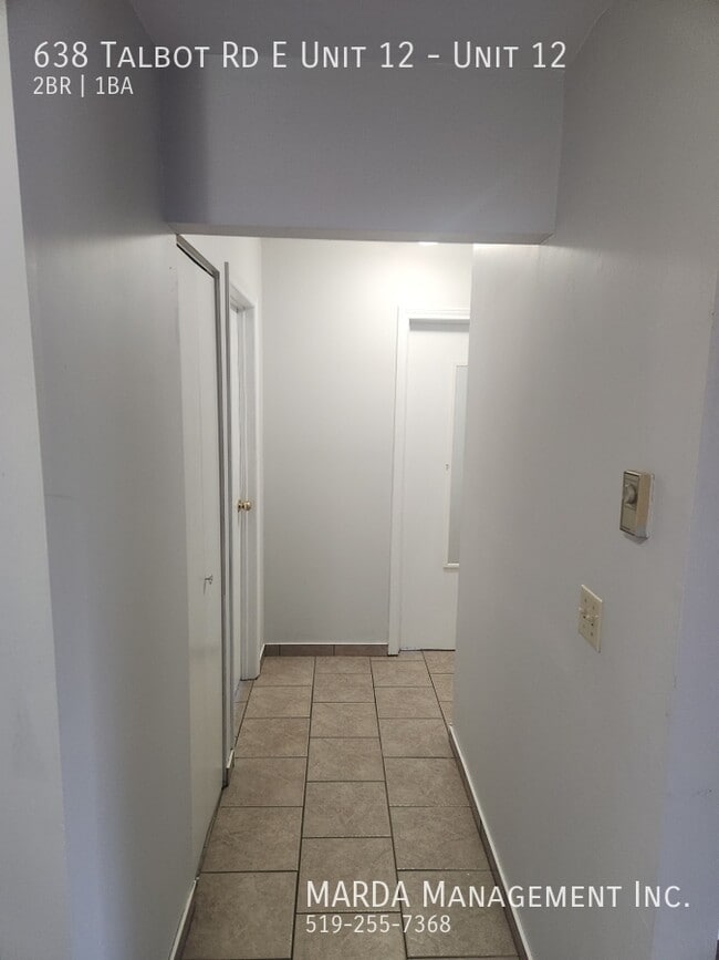 Building Photo - CHARMING 2 BED/ 1 BATH APT IN WHEATLEY + HYDRO & GAS