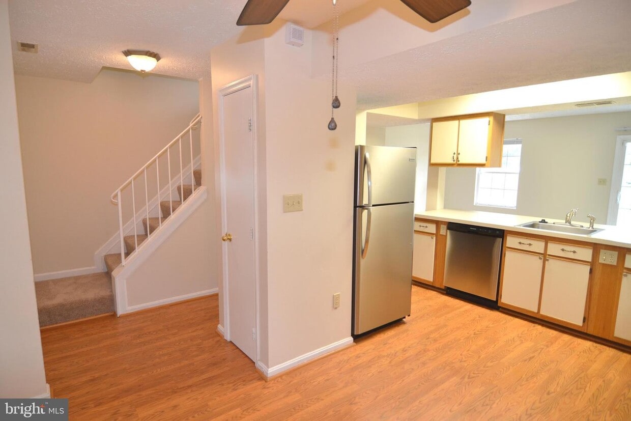 46358 Columbus Dr, Lexington Park, MD 20653 Townhome Rentals in