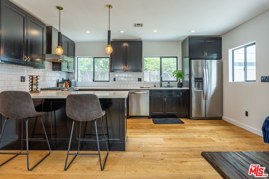 Foto principal - 2241 1/2 Harwood St