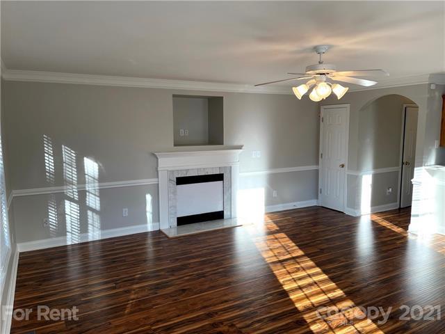 Building Photo - 161 Bishop Ln