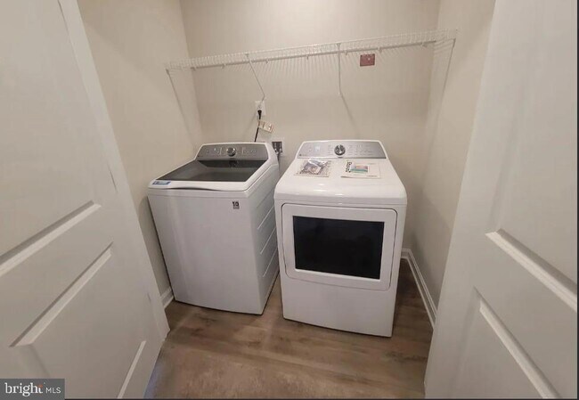 Foto del edificio - 71 Arsberg Dr