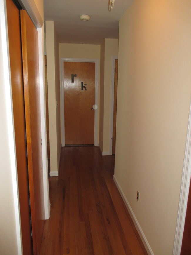 Foto del edificio - 14 Westview Ave