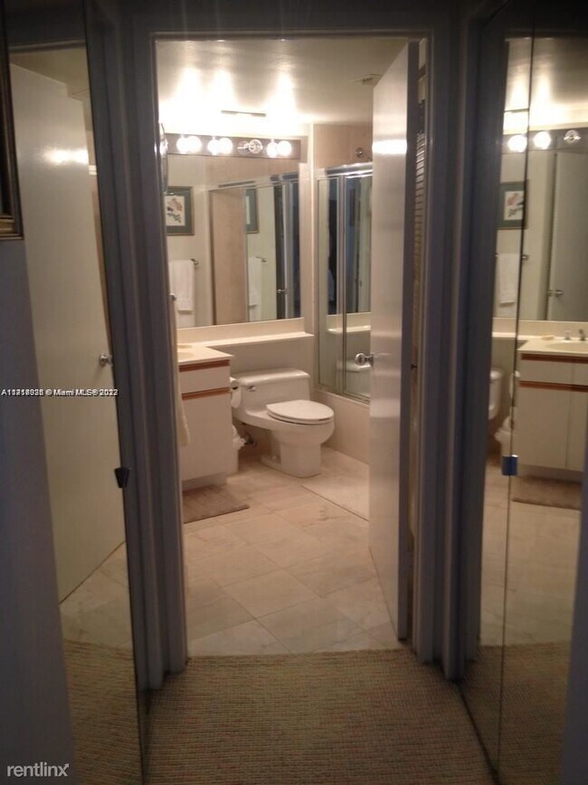 Foto del edificio - 2 br, 2 bath Condo - 3600 Mystic Pointe Dr...