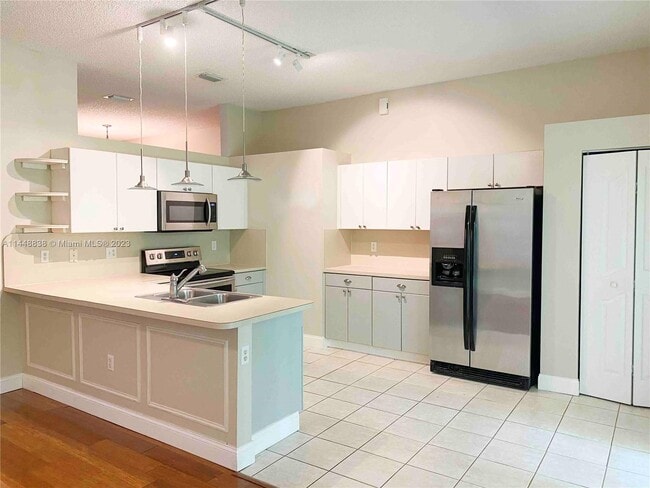 Foto del edificio - 2955 Dunwoodie Pl