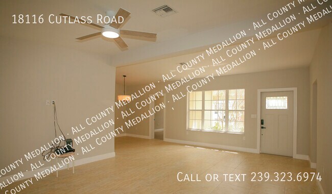 Foto del edificio - Fort Myers Beach Sailboat Access Home in t...