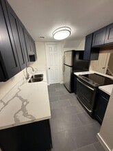 Building Photo - 8116 N 32nd Dr
