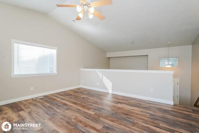 Foto del edificio - 7592 N Snowy Owl Rd