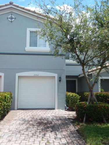 Primary Photo - 2552 Marshfield Ct