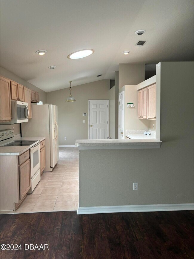 Building Photo - 1815 Forest Preserve Blvd