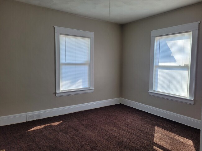 Foto del edificio - 309 Ridgeway Ave