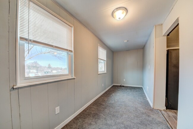 Building Photo - 438 Kathleen St