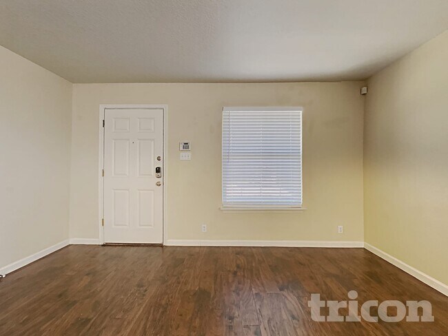 Building Photo - 9607 Kennebec Way