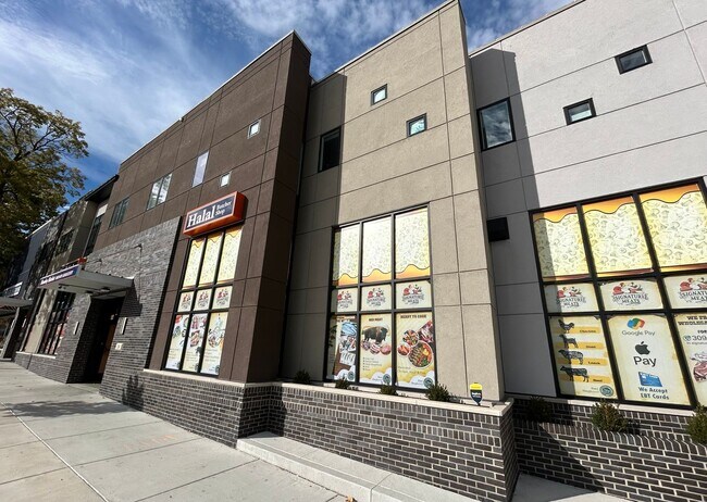 Foto del edificio - 132 E University Ave