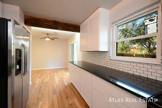 Foto del edificio - Stunning 3-Bedroom Home in Boulder!