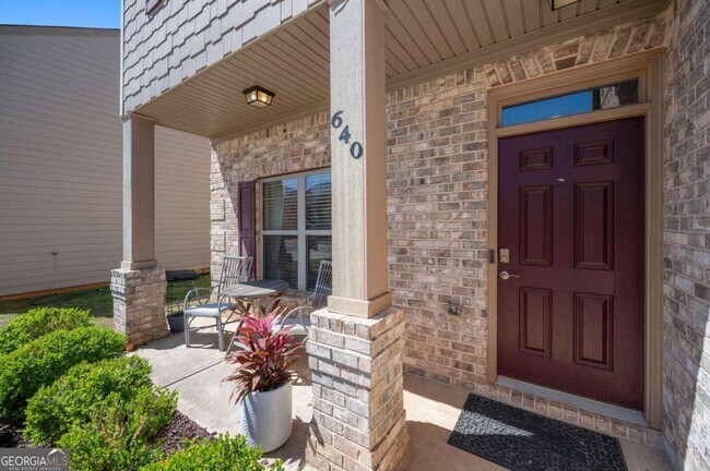Building Photo - 640 Sedona Lp