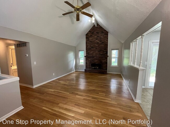 Building Photo - 3 br, 2 bath House - 7405 NW 78th Street