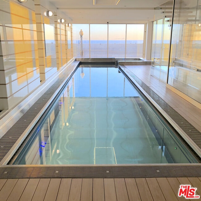 Foto del edificio - 1267 Palisades Beach Rd