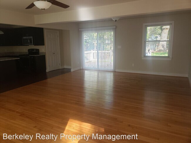 Building Photo - 3 br, 1.5 bath House - 921 Foley Drive