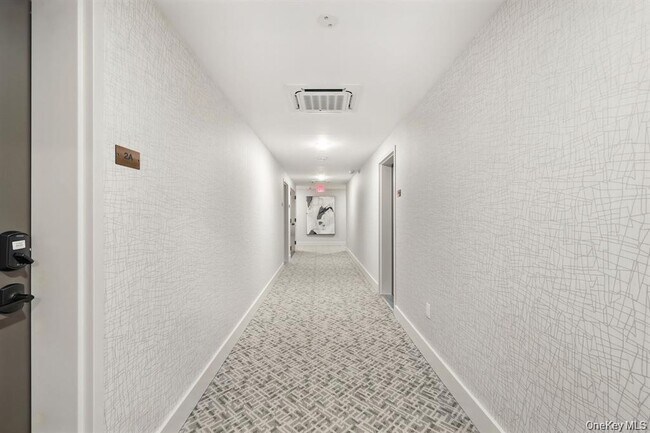 Foto del edificio - 199 E Post Rd