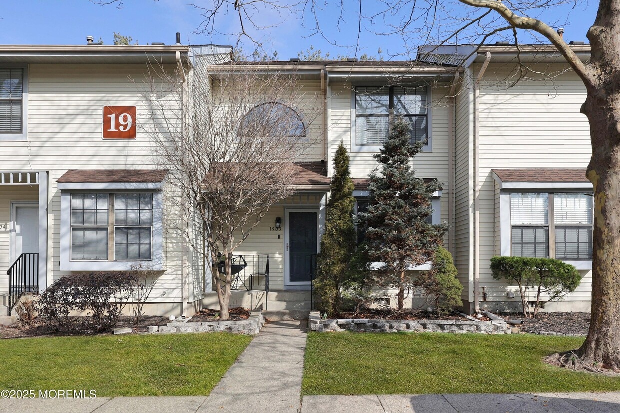 Primary Photo - 1903 Breckenridge Pl