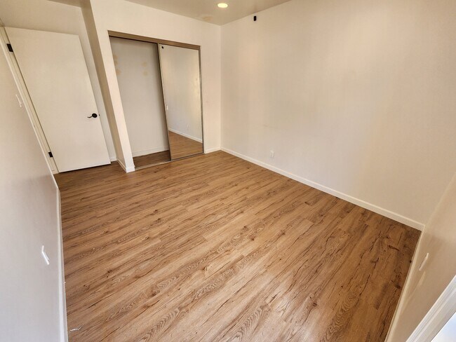 Building Photo - 5267 Coldwater Canyon Ave