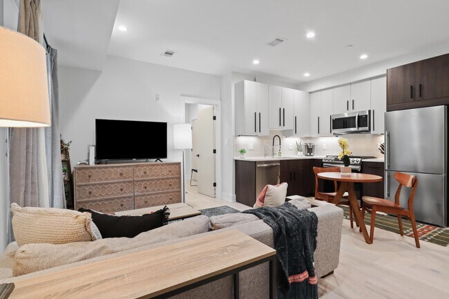 Foto del edificio - 3933 14th St NW