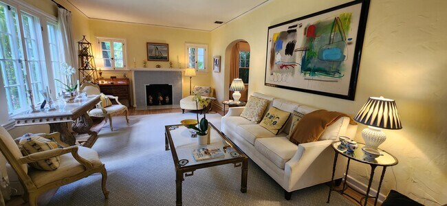 Building Photo - 205 Westminster Rd