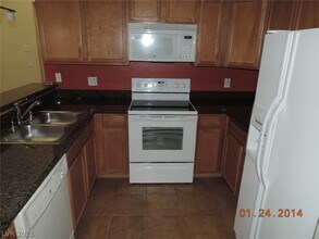 Building Photo - 3145 E Flamingo Rd