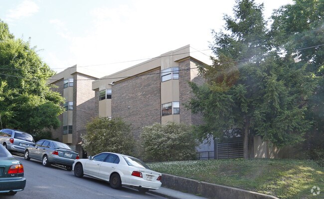 Photo - 11 Place Apartments