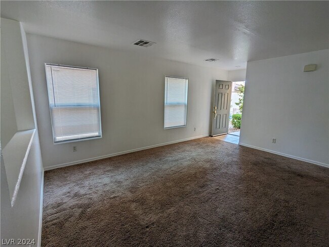 Building Photo - 11196 Salentino Ave