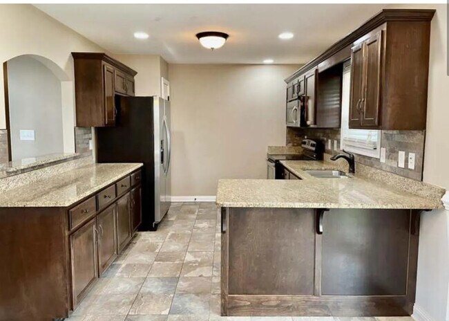 Building Photo - 1741 Autumnwood Blvd