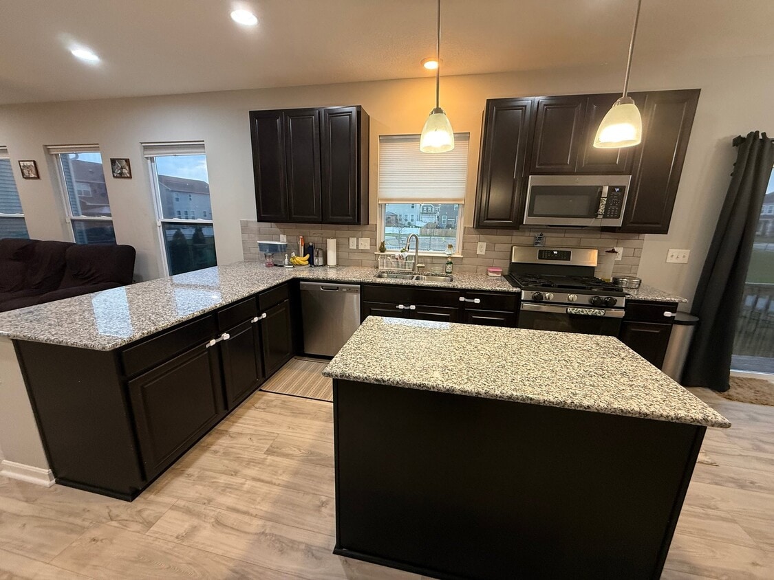 Building Photo - 669 Habitat Wy