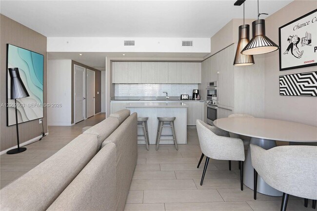 Foto del edificio - 4010 S Ocean Dr