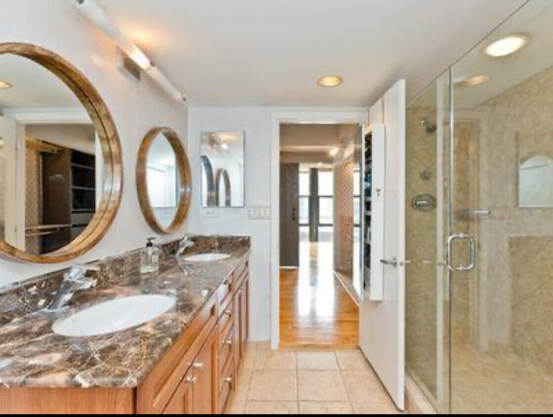 master bathroom - 1070 W 15th St