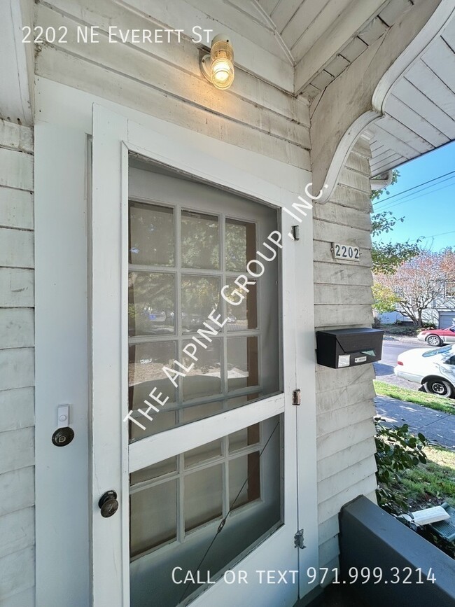 Building Photo - Great 1 Bedroom in NE PDX!
