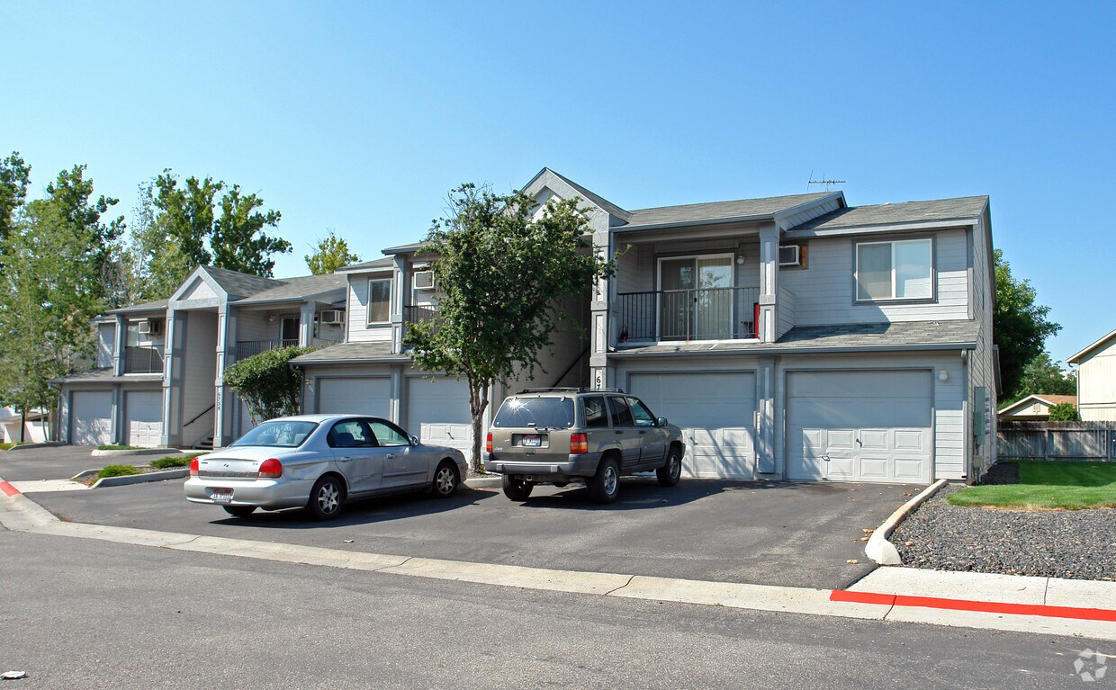 6734 W Clinton Ln, Boise, ID 83704 Apartments in Boise, ID