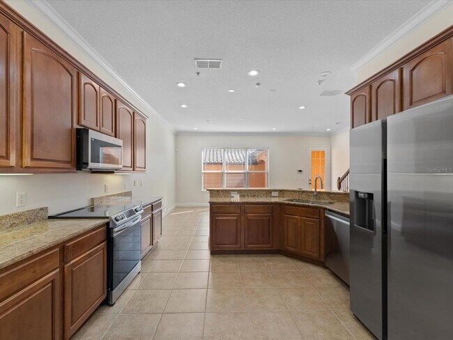 Building Photo - 1197 Charming St